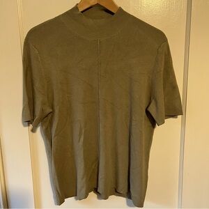 Tahari Women’s Sage Colored Light Knit Short Sleeve Mock Turtleneck, Size XL